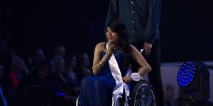 Miss Wheelchair World 2017 - stroje galowe