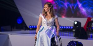 Miss Wheelchair World 2017 - stroje galowe