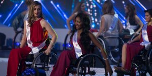 Miss Wheelchair World 2017 - stroje galowe