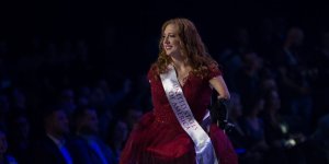 Miss Wheelchair World 2017 - stroje galowe