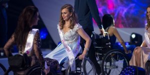 Miss Wheelchair World 2017 - stroje galowe