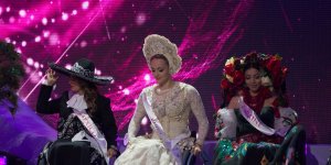 Miss Wheelchair World 2017 - stroje regionalne