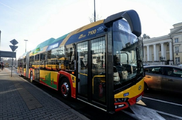 Solaris New Urbino 18 Electric nr taborowy 7100