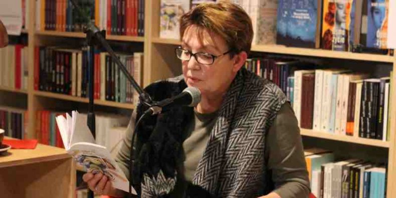 Krystyna Czubówna we wspólnej lekturze książek z czytelnikami