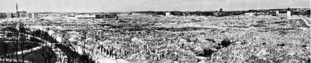 Teren byłego warszawskiego getta - zniszczonego przez Niemców w czasie II wojny światowej
