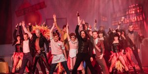 Czarownice z Eastwick - taniec zbiorowy