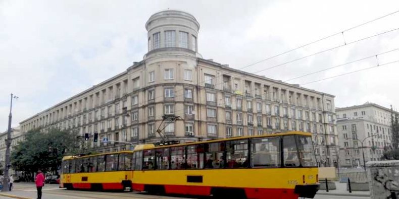 Ulica Marszałkowska i tramwaj warszawski