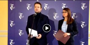 Prezydent Rafał Trzaskowski i zastępca pani Renata Kaznowska - informują o podwyżkach dla nauczycieli