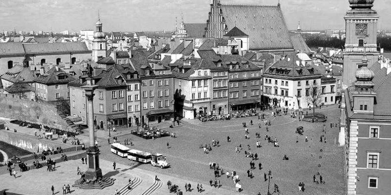Plac Zamkowy w Warszawie widziany z wieży kościoła św. Anny