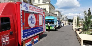 Plac Bankowy - żarciowozy czyli Food Trucki