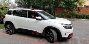 Pani Barbara Siedlicka w Citroenie C5 Aircross