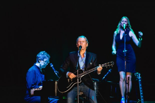 Becca Kőtte i Michael Bolton