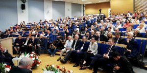 Debata na Uniwersytecie Warszawskim poświęcona aktualności przesłania premiera Mazowieckiego i jego rządu