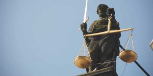 Temida (gr. Θέμις Thémis, łac. Themis) – w mitologii greckiej bogini i uosobienie sprawiedliwości, prawa i wiecznego porządku.