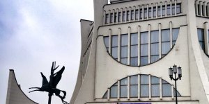 Grodno - Teatr Dramatyczny, którego sylwetka ma przypominać koronę