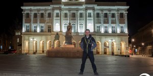Pomnik Kopernika, Pałac Staszica i autor zdjęć 12 kwietnia 2020 r. Foto Andrzej Seta
