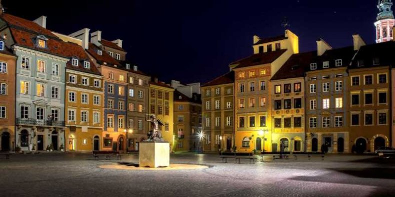 Rynek Starego Miasta - 12 kwietnia 2020 r. Foto Andrzej Seta