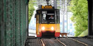 Pasażer. Tunel Mostu Gdańskiego - 3 miejsce w etapie majowym Warszawskiego Konkursu Fotograficznego 2020 r. Autor: Cezary Marek Goliszewski