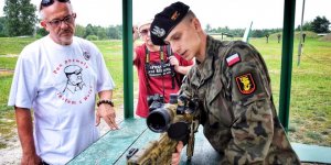 Instruktarz strzelecki w 1. Warszawskiej Brygadzie Pancernej