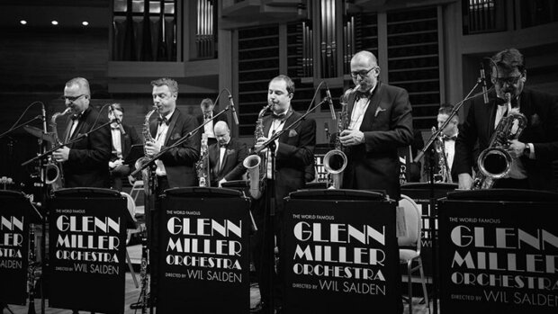 Glenn Miller Orchestra saksofoniści