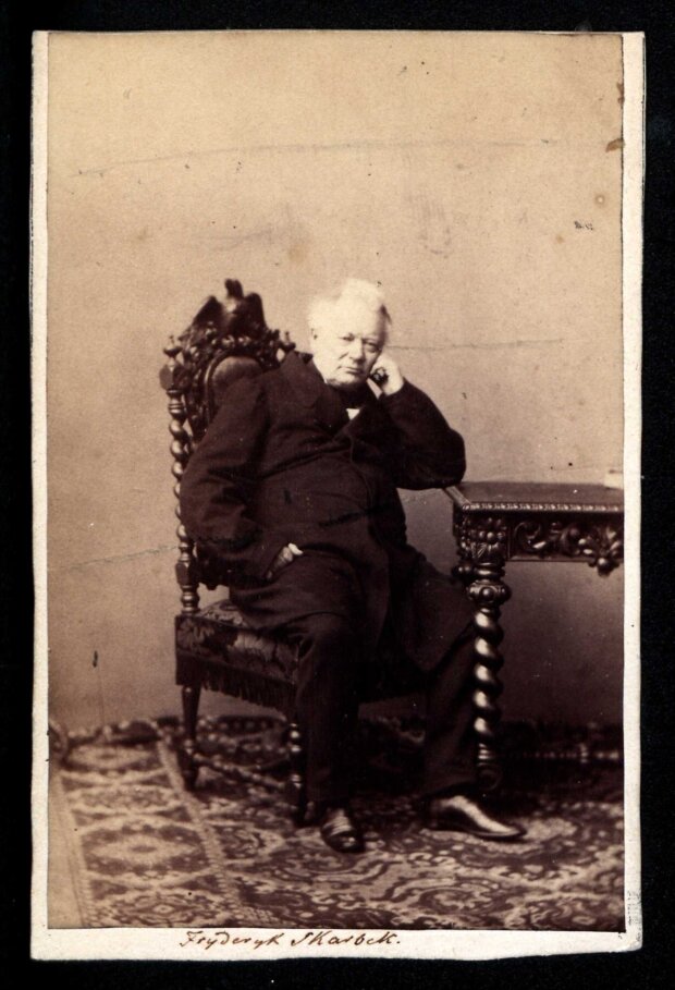 Fryderyk Skarbek w 1861, fot. Karola Beyera. Zbiory: Biblioteka Narodowa
