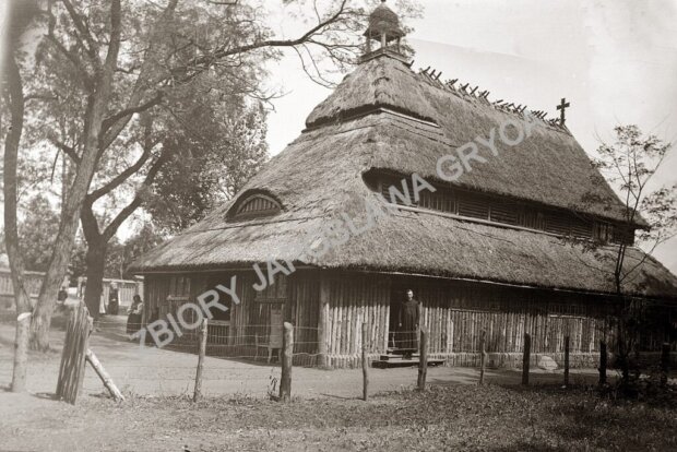 Kościół w Zatorach, przed 1932 r. Zbiory Jarosława Gryca z Pułtuska