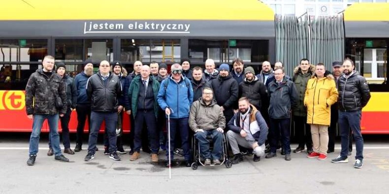 Szkolenie w MZA dla kierowców z pomocy dla osób z niepełnosprawnościami. Fot. MZA Warszawa