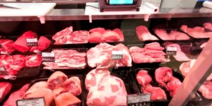 Carrefour w Supersamie - ceny mięsa Fot. Warszawa.pl