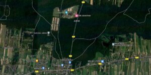 Droga wojewódzka 579 w Kampinosie odcinek biegnący z Leszna obok Julinka. Fot. Google