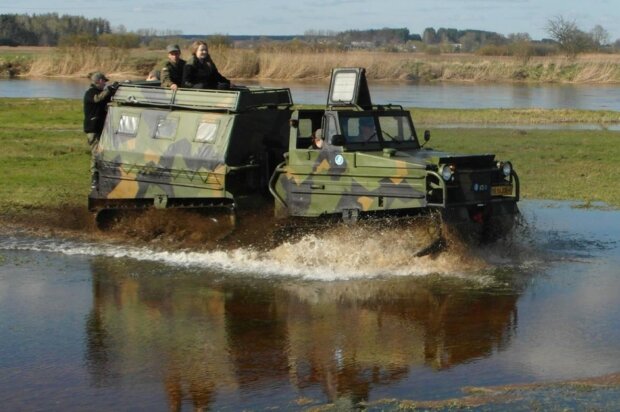 Volvo militarne - przejażdżki terenowe. Fot. GM Pilica