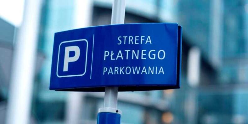 Tabliczka informacyjna o Strefie Płatnego Parkowania Niestrzeżonego