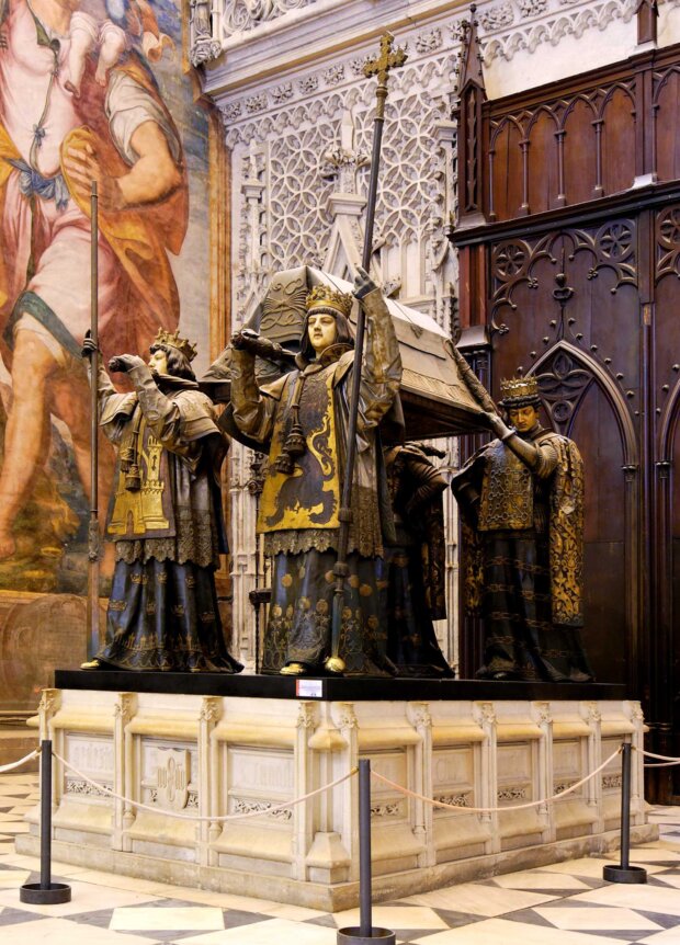 Sarkofag Krzysztofa Kolumba w Sewilli. Fot Miguel Angel. Źr. Wikimedia