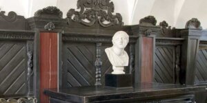 Głowa Niobe w Sieni Głównej. Fot. Darek Piwowarski, źr. Muzeum w Nieborowie i Arkadii