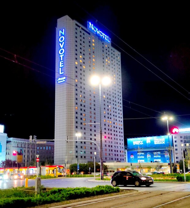 Hotel Novotel Centrum Warszawa - dawniej Hotel Forum. Fot. Warszawa.pl