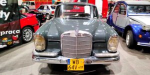 Mercedes W111 220b