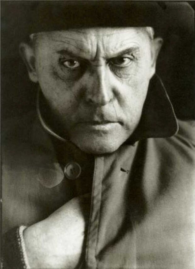 Stanislaw Ignacy Witkiewicz jako Napoleon. Fot. Tadeusz Langier