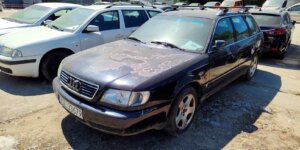 Odholowane pojazdy na parkingu przy ul. Gołdapskiej 7. Fot. Warszawa.pl
