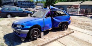 Odholowane pojazdy na parkingu przy ul. Gołdapskiej 7. Fot. Warszawa.pl