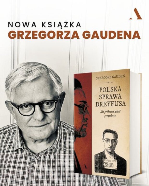 Grzegorz Gauden z książką