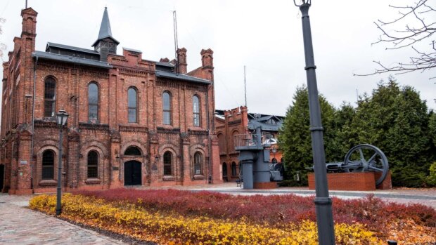 Budynki i maszyny Gazowni Warszawskiej. Zdjęcie udostępnione przez Muzeum Gazowni Warszawskiej. Fot. Muzeum Gazowni Warszawskiej