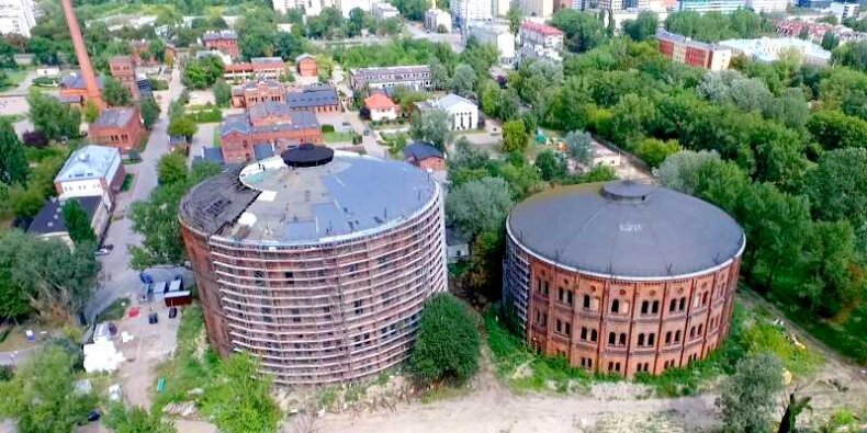 Teren Gazowni Warszawskiej w 2017 r. Zdjęcia z drona wykonał Rafał Retmaniak. Fot. Rafał Retamniak