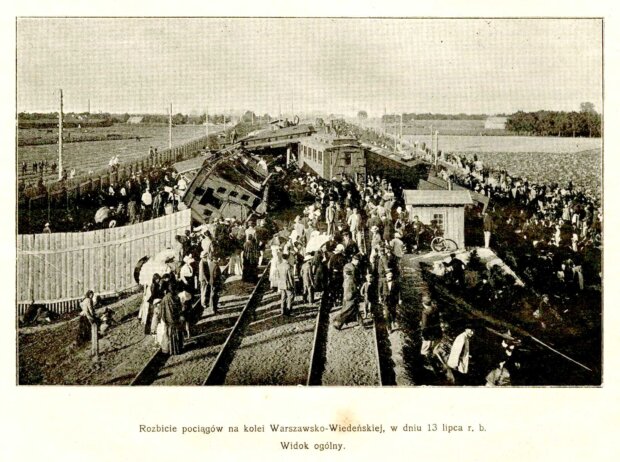 Rozbicie pociągów kolei Warszawsko-Wiedeńskiej, w dniu 13 lipca 1900 r. Fot. Sigismond, źr. MBC