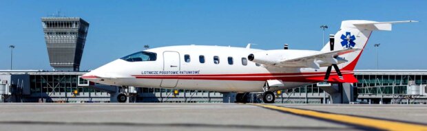 Samolot Piaggio P.180 Avanti I & II (SP-MXI) Lotniczego Pogotowia Ratunkowego na lotnisku Chopina w Warszawie. Fot. LPR
