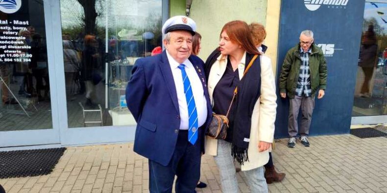 Witold Nerling i Dorota Ognicha Dyrektor Departamentu Sportu dla Wszystkich w Ministerstwie Sportu i Turystyki. Fot. Michał Pawlik