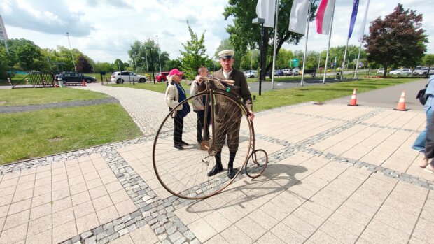 Bicykl - prezentuje Warszawskie Towarzystwo Cyklistów