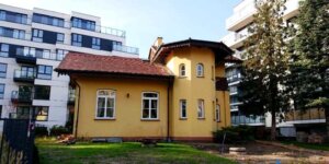 Budynek zaprojektowany i wykonany na bazie 'Pawiówki'