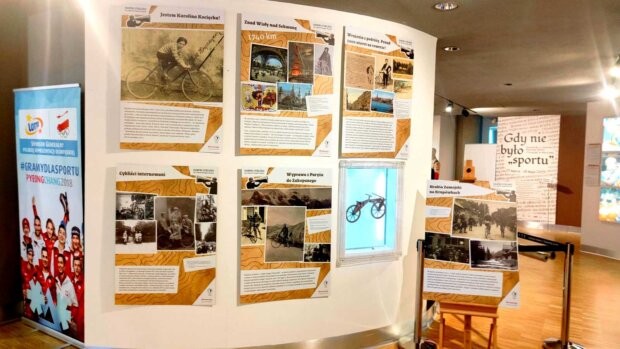 Wystawa Dawni Cykliści na turystycznej trasie - Muzeum Sportu i Turystyki w Warszawie