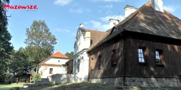 Dwór w Paplinie - zakupiony przez samorząd Mazowsza. Fot. UMWM