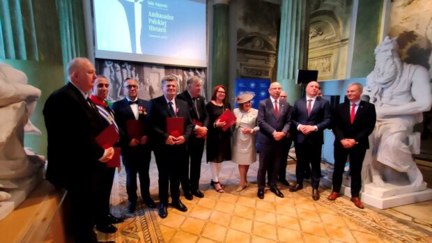 Ambasadorowie Polskiej Historii 2025 - laureaci wyróżnienia. Fot. Warszawa.pl