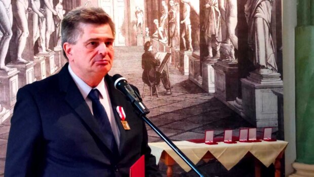 Andrzej Chowańczak - po wyróżnieniu nagrodą Ambasador Polskiej Historii. Fot. Warszawa.pl